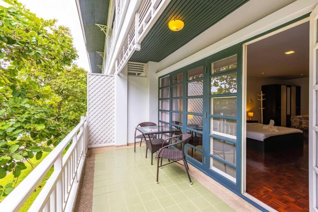 4 Bedroom Townhouse In Great Location! HHQ Eksteriør bilde