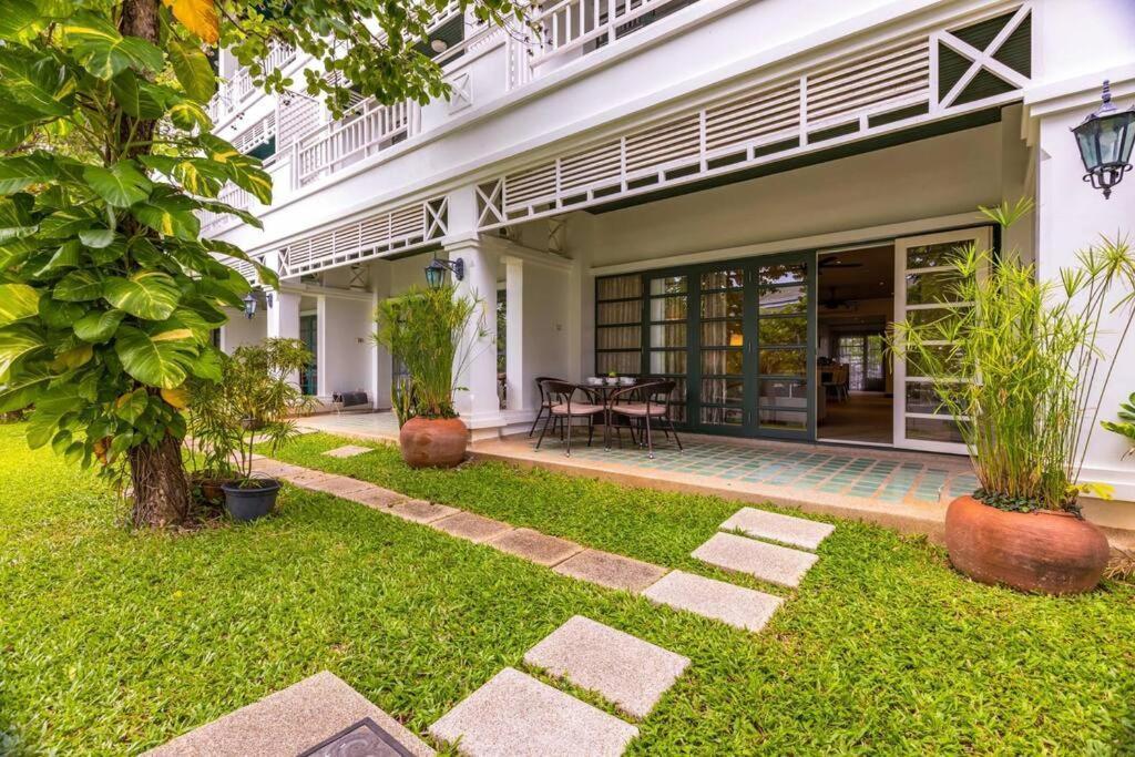4 Bedroom Townhouse In Great Location! HHQ Eksteriør bilde