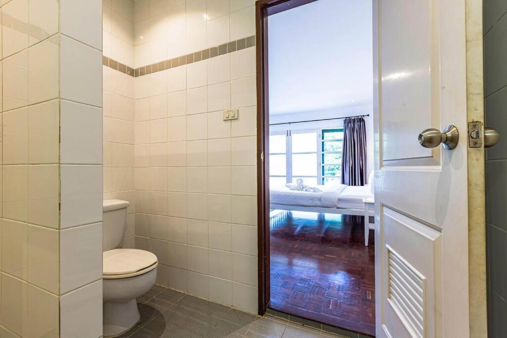 4 Bedroom Townhouse In Great Location! HHQ Eksteriør bilde