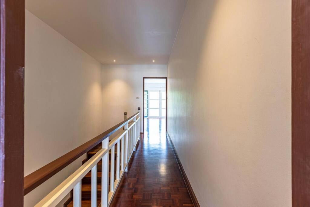 4 Bedroom Townhouse In Great Location! HHQ Eksteriør bilde